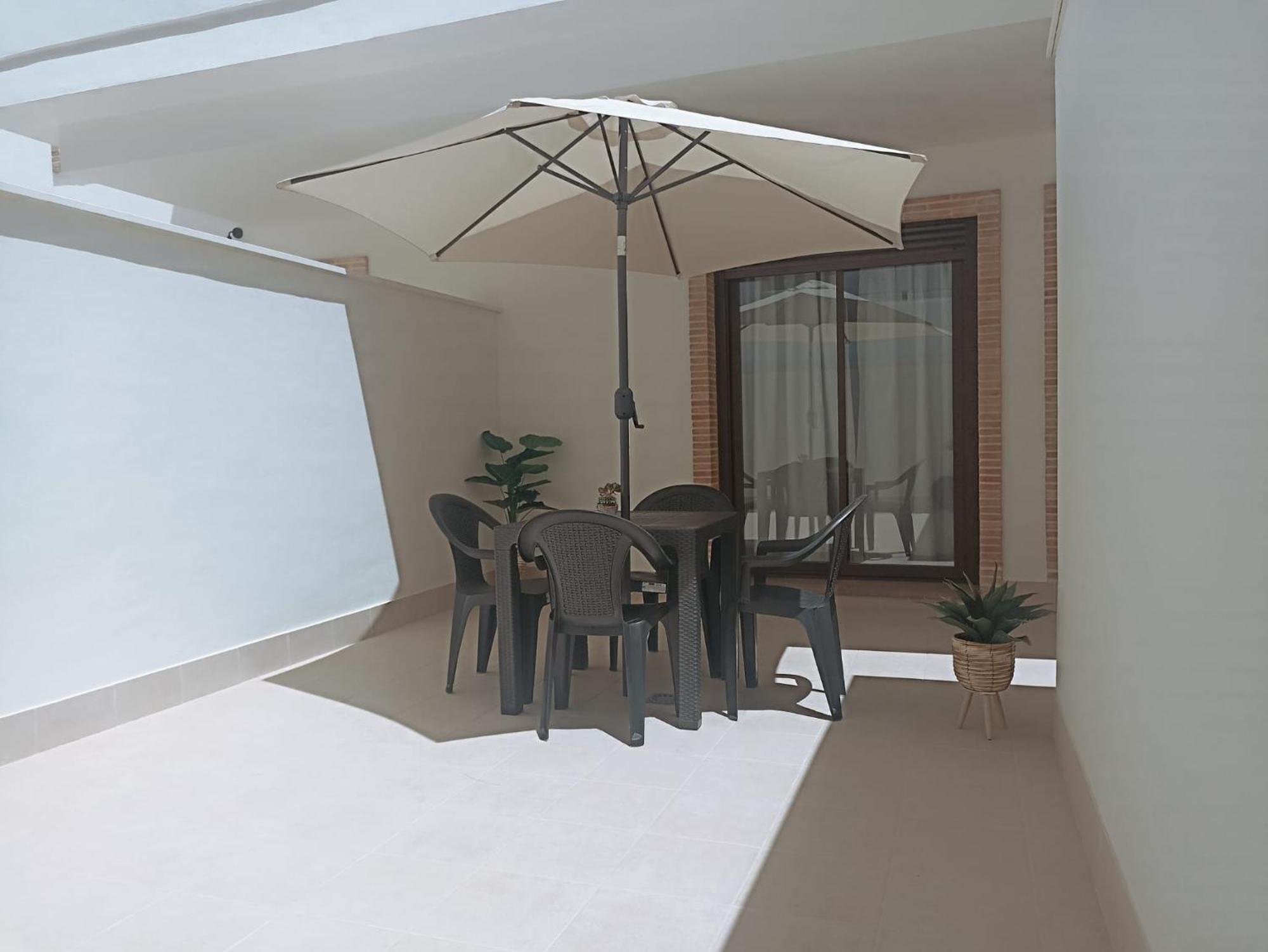 Apartamento Nuevo Centrico Con Aparcamiento Privado Incluido 알칼라데과다이라 외부 사진