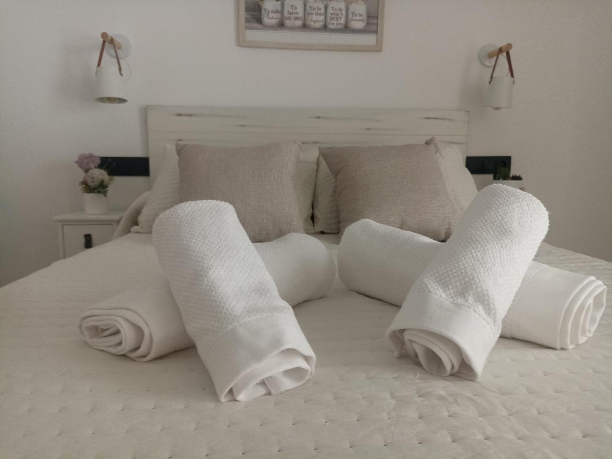 Apartamento Nuevo Centrico Con Aparcamiento Privado Incluido 알칼라데과다이라 외부 사진