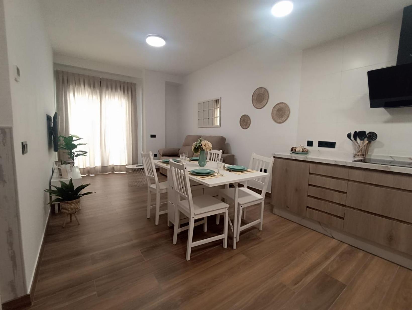 Apartamento Nuevo Centrico Con Aparcamiento Privado Incluido 알칼라데과다이라 외부 사진